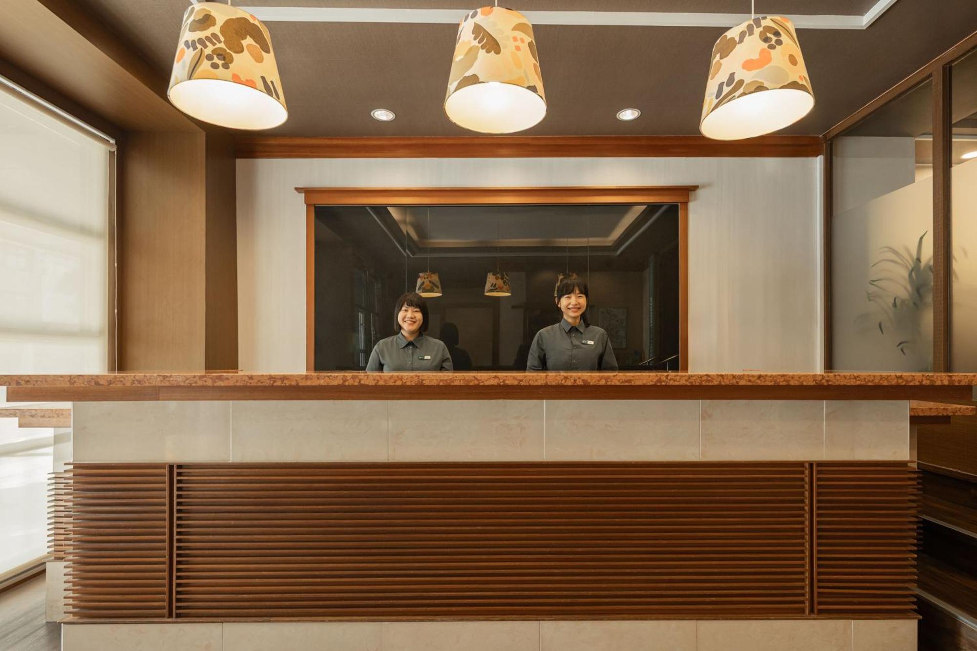 גאושיונג Kindness Hotel Weiwuying מראה חיצוני תמונה
