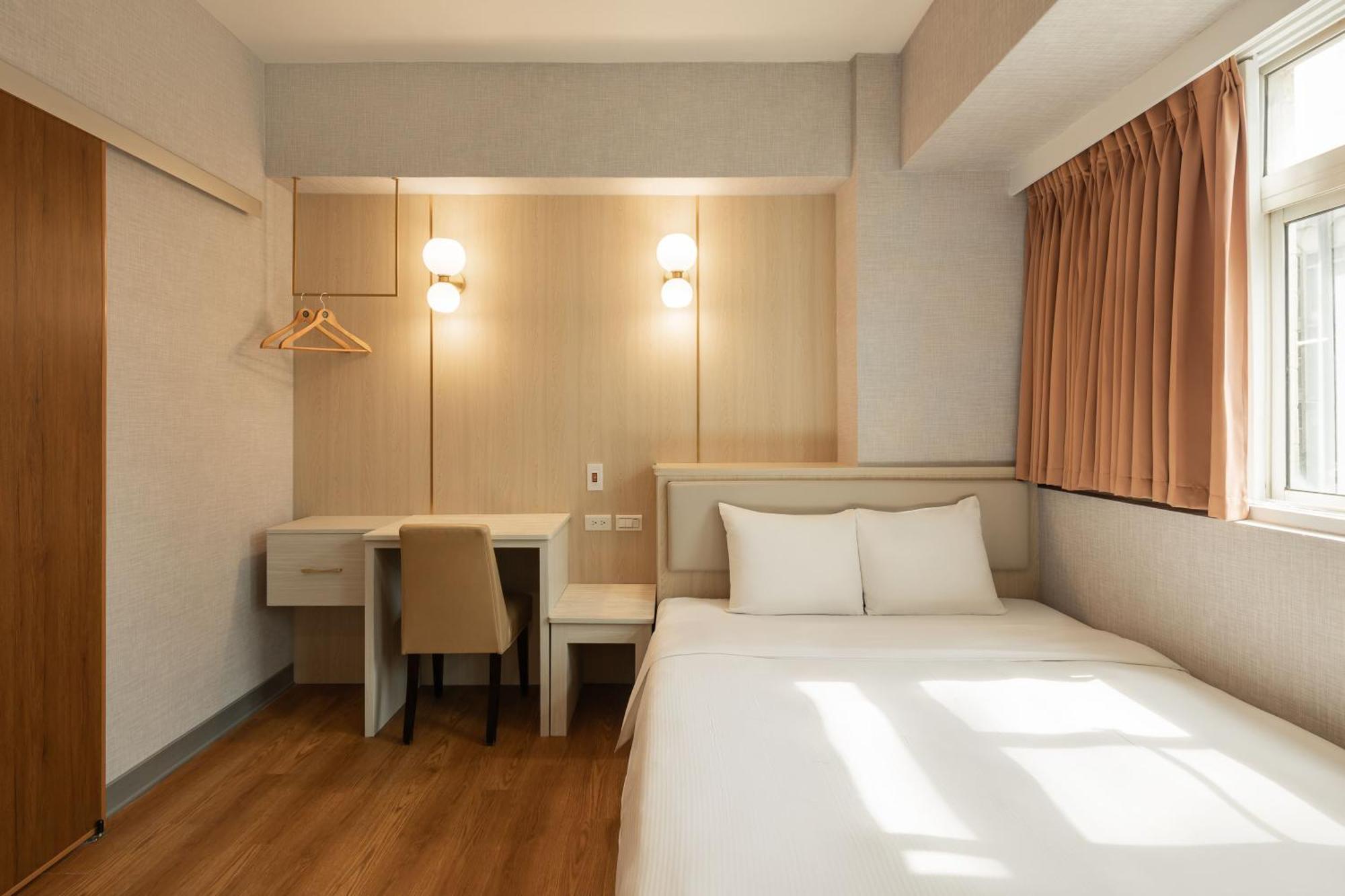 גאושיונג Kindness Hotel Weiwuying מראה חיצוני תמונה